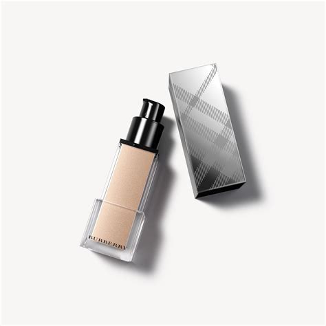 burberry fresh glow fluid foundation wizaz|Burberry luminous base reviews.